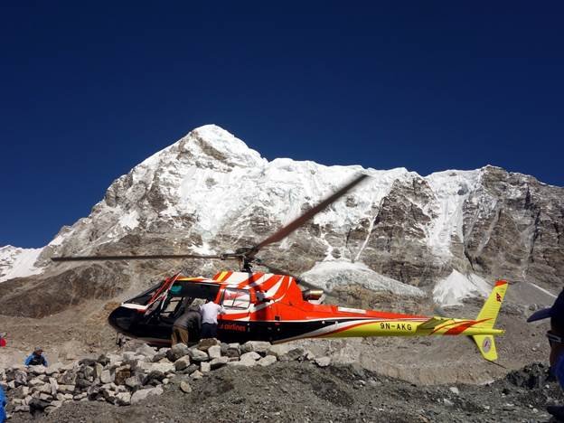 EBC Trek with Helicopter Return vs Standard Return: Which Is Better for You?