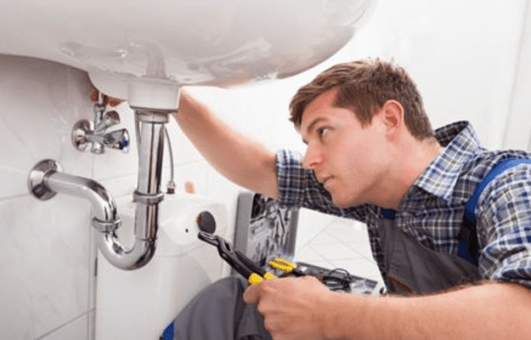 Homeowners: What to Ask When Hiring a Plumber in Pittsburgh