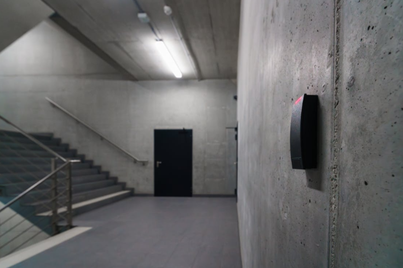 Smart Card Access Control in Qatar's Mixed-Use Developments: Managing Credentials at Scale